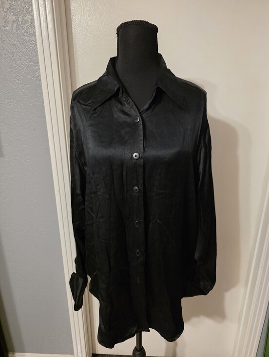new york style Tops - Classic Black Silk Button-Up Blouse